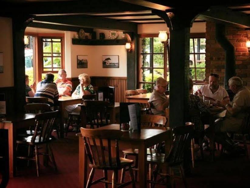 Montville Mountain Inn Ngoại thất bức ảnh