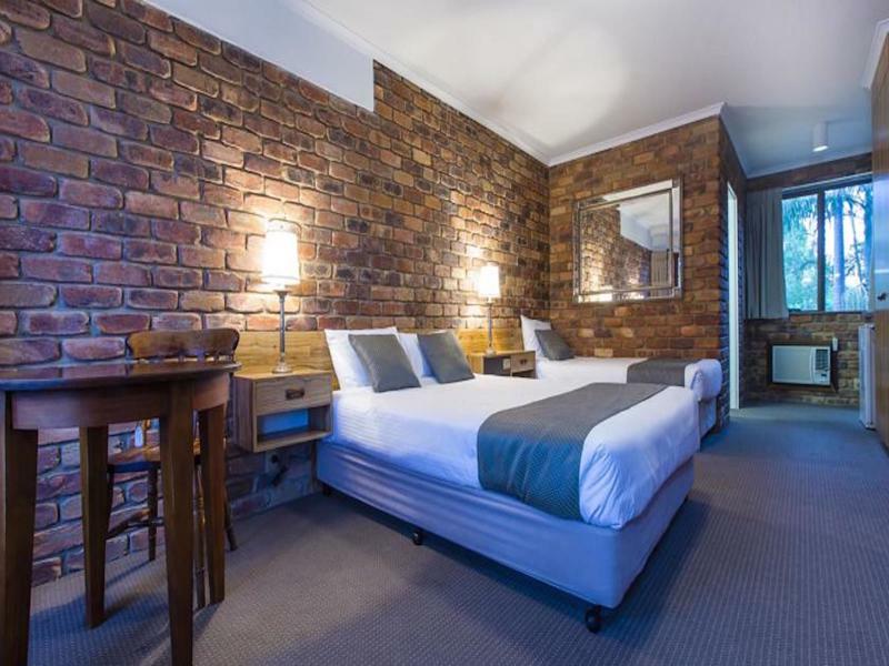 Montville Mountain Inn Ngoại thất bức ảnh