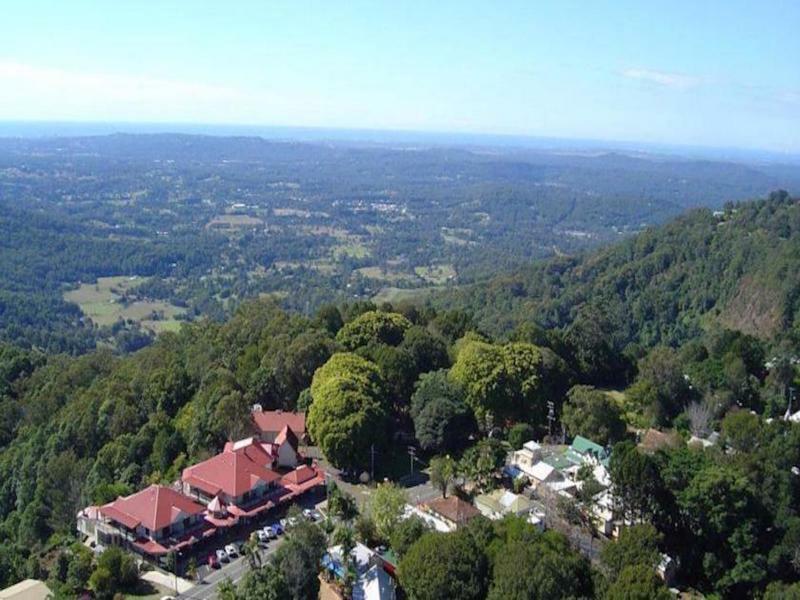 Montville Mountain Inn Ngoại thất bức ảnh