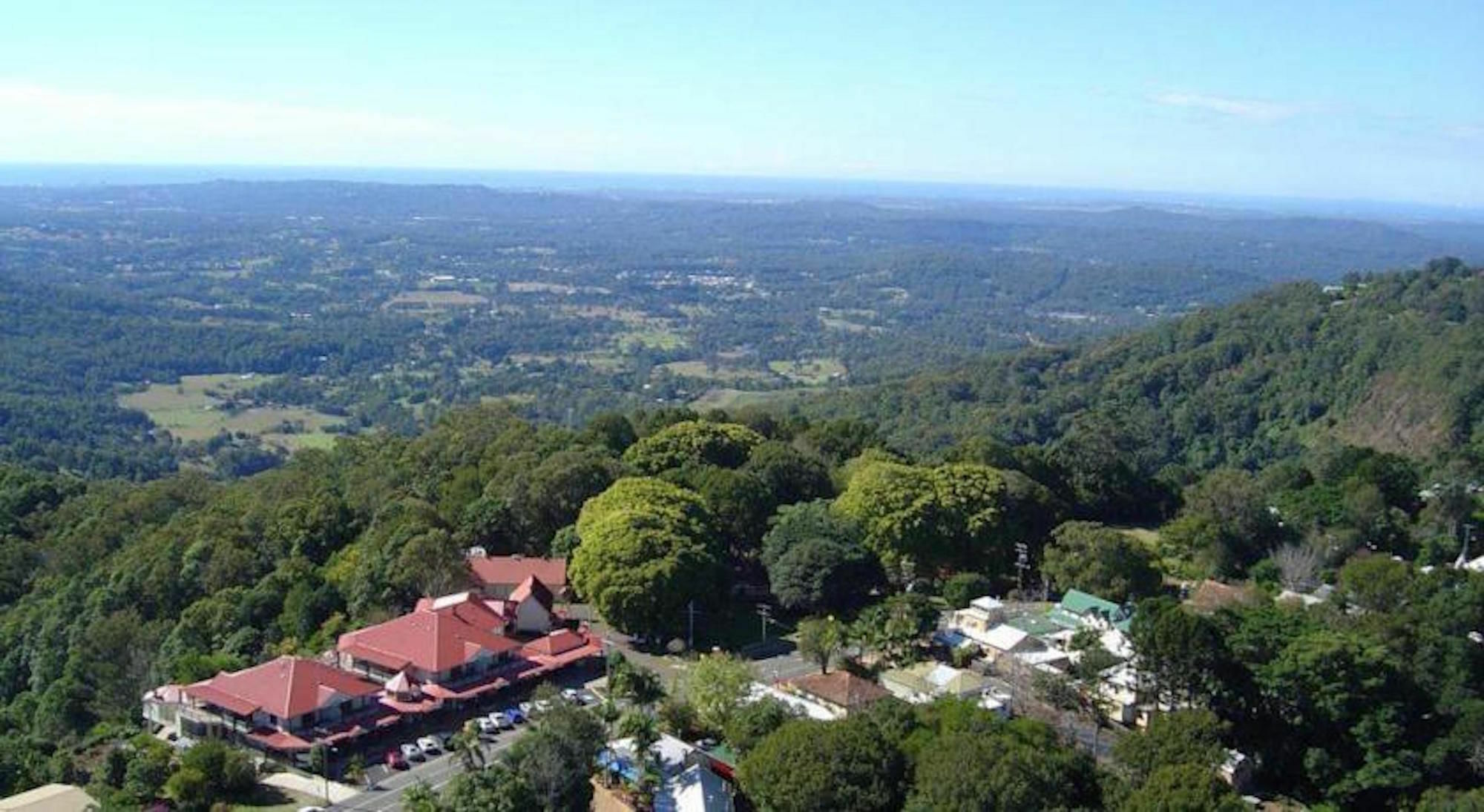 Montville Mountain Inn Ngoại thất bức ảnh