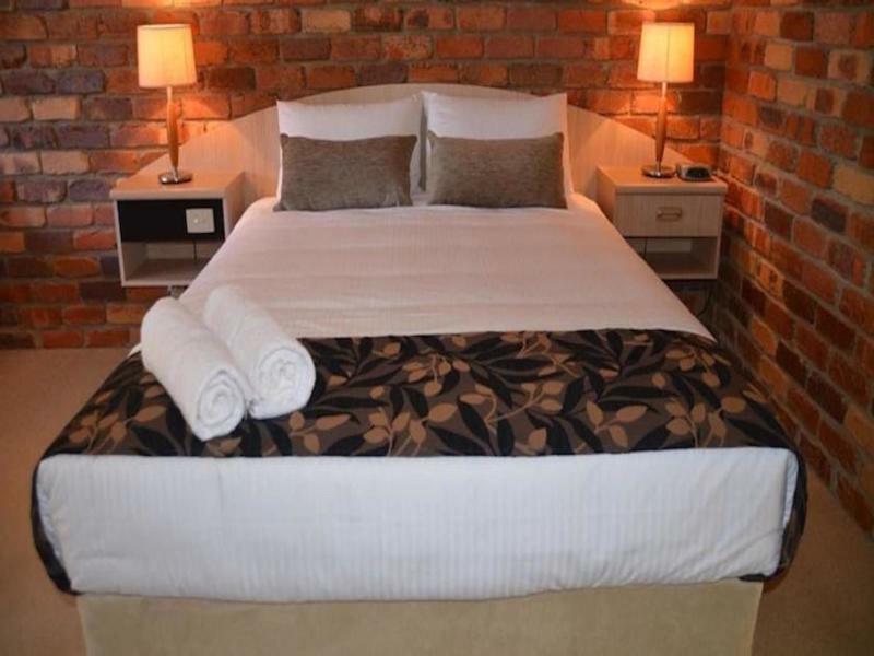 Montville Mountain Inn Ngoại thất bức ảnh
