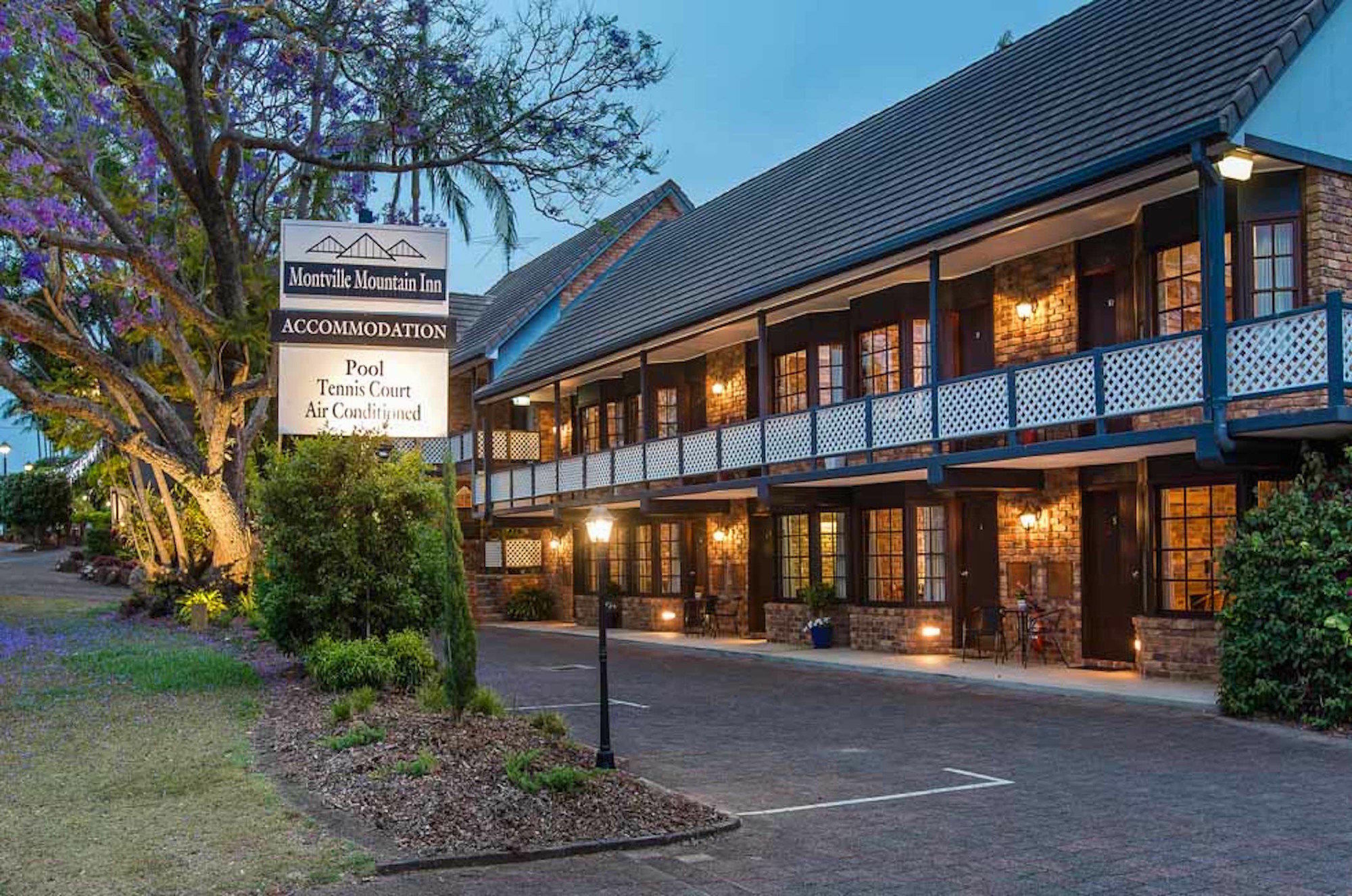 Montville Mountain Inn Ngoại thất bức ảnh